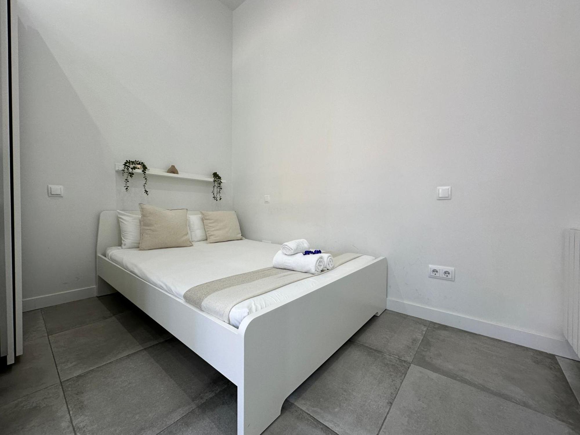 Apartamento Andres Tamayo Av America Madrid Exteriör bild