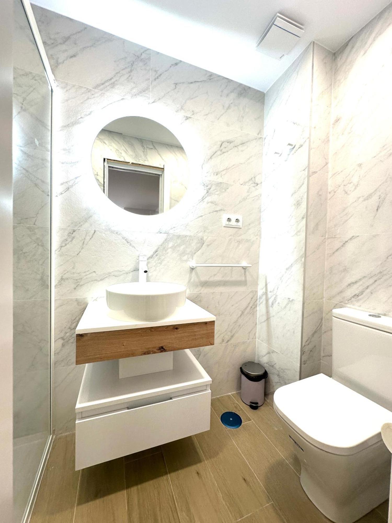 Apartamento Andres Tamayo Av America Madrid Exteriör bild