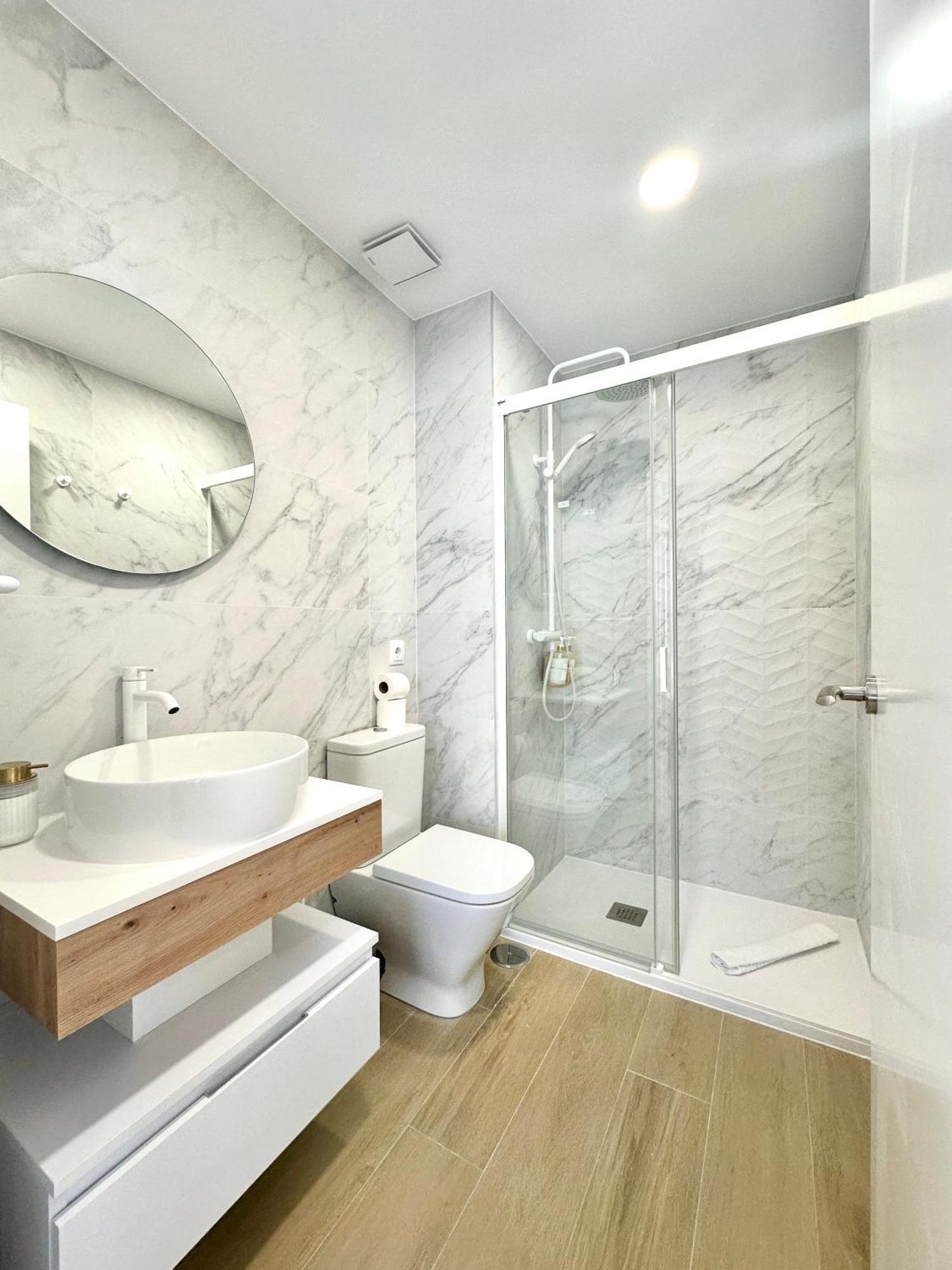 Apartamento Andres Tamayo Av America Madrid Exteriör bild